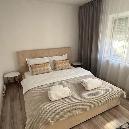 Cozy Two-room Apartment Craiova